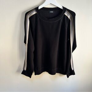 MONROW ~Supersoft Raglan Vintage Stripe Top in size Medium